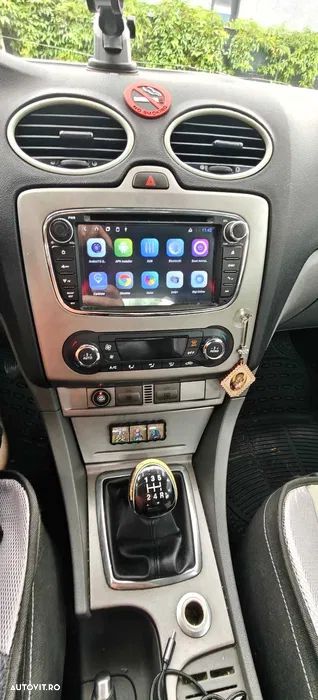 Ford Focus - 7