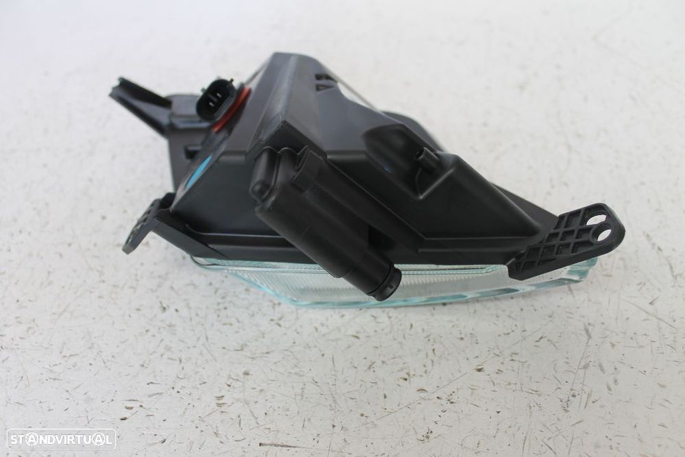 Farol Ford Focus MK4 - 3
