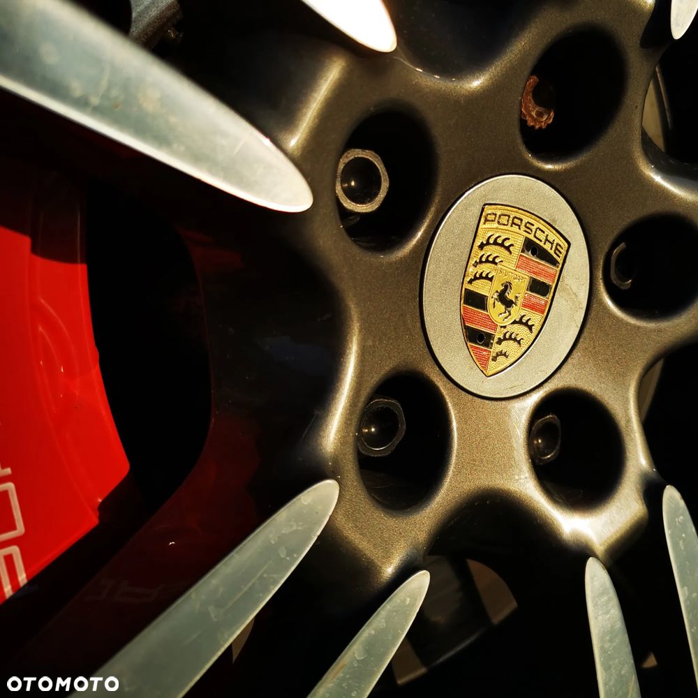 Porsche Panamera Turbo PDK - 32