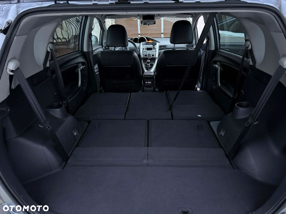 Toyota Verso 2.0 D-4D Sol 7os - 17