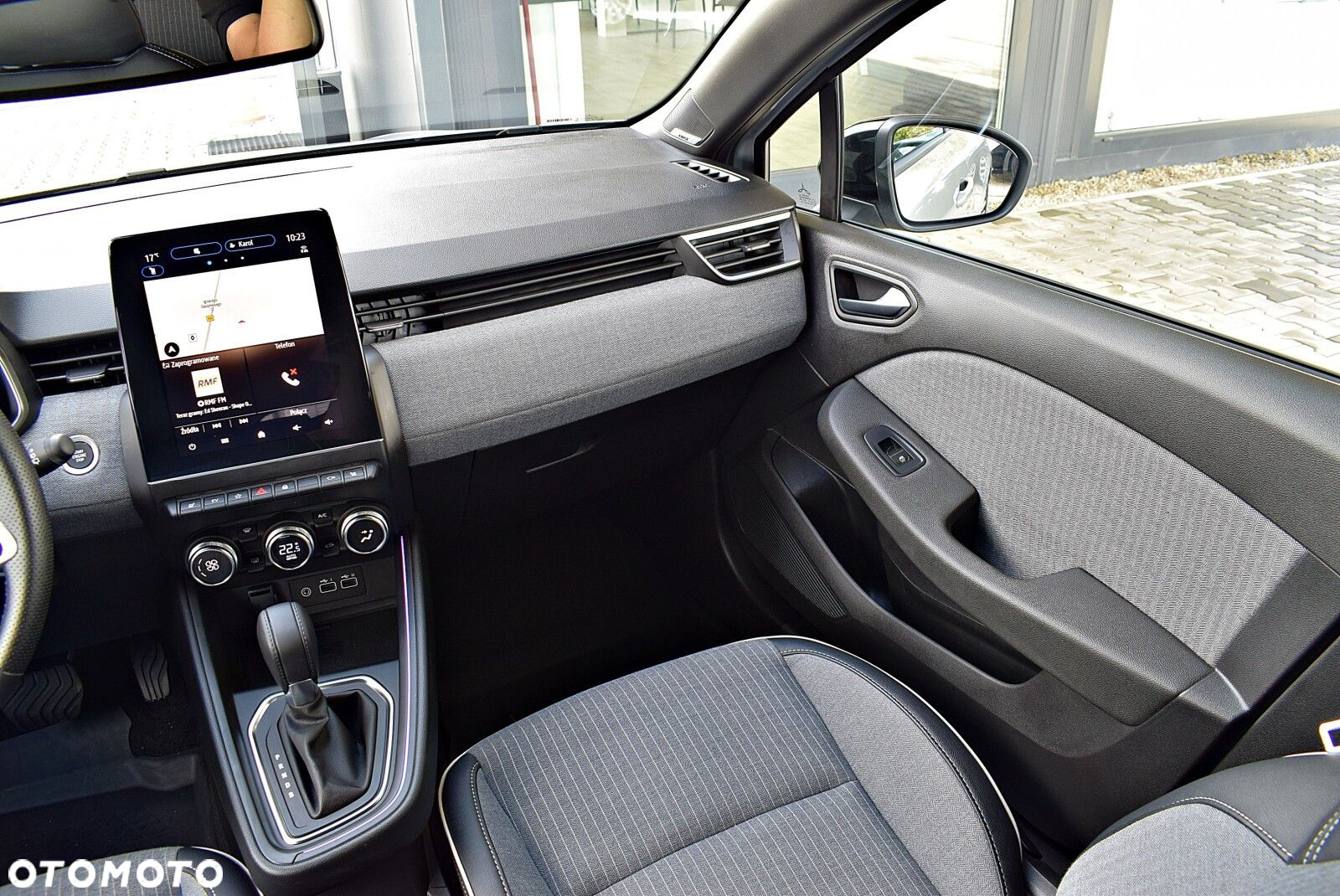 Renault Clio - 26
