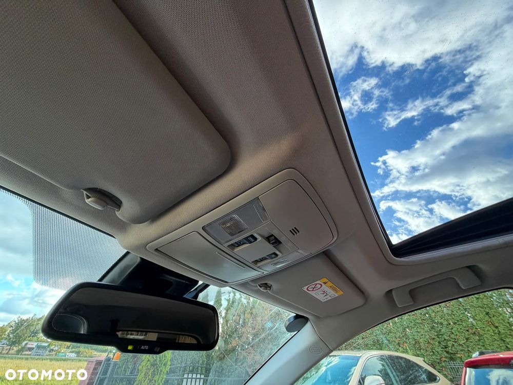 Toyota RAV4 Hybrid Premium 4x4 - 27