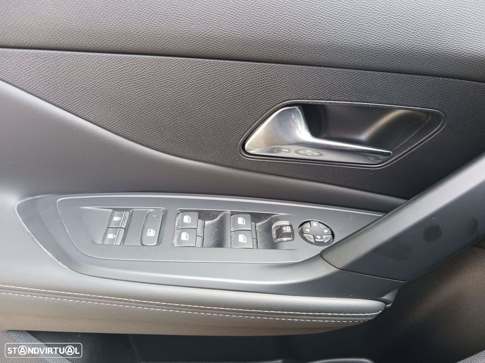 Peugeot 308 SW 1.5 BlueHDi Allure Pack EAT8 - 25