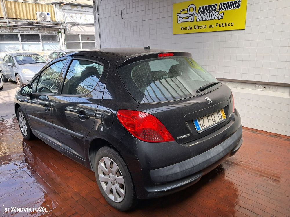 Peugeot 207 1.4 16V Trendy - 10