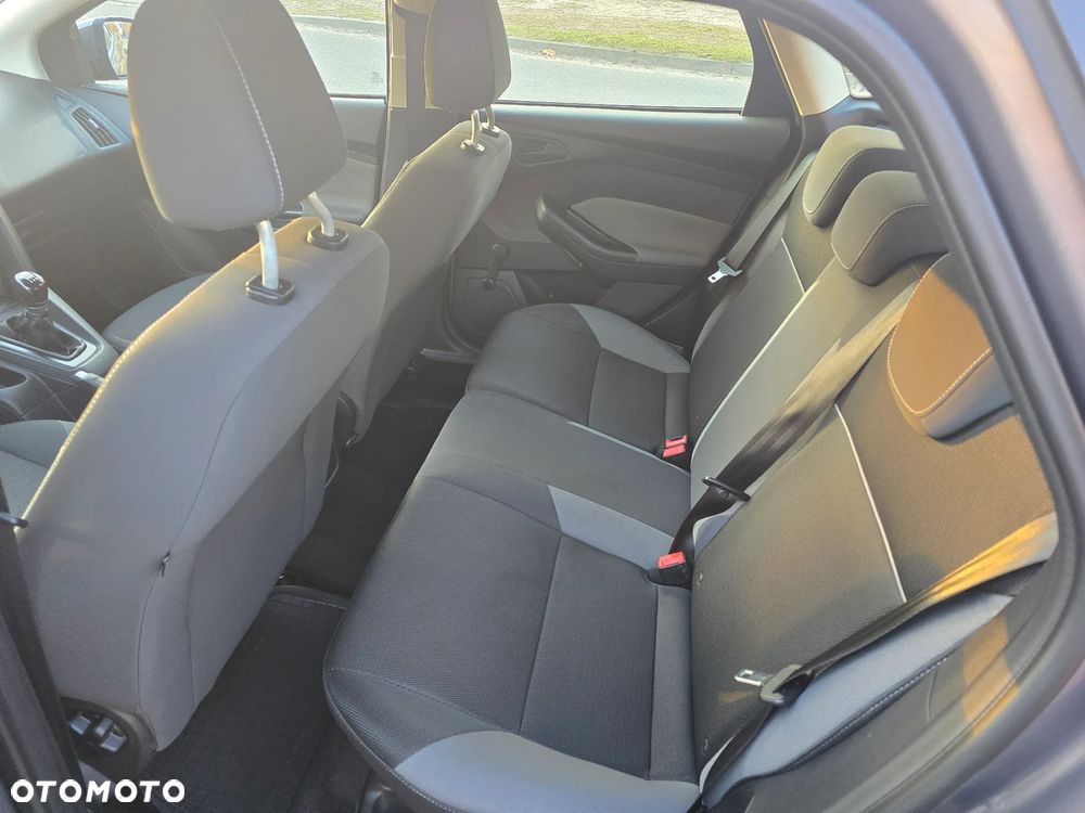 Ford Focus - 16