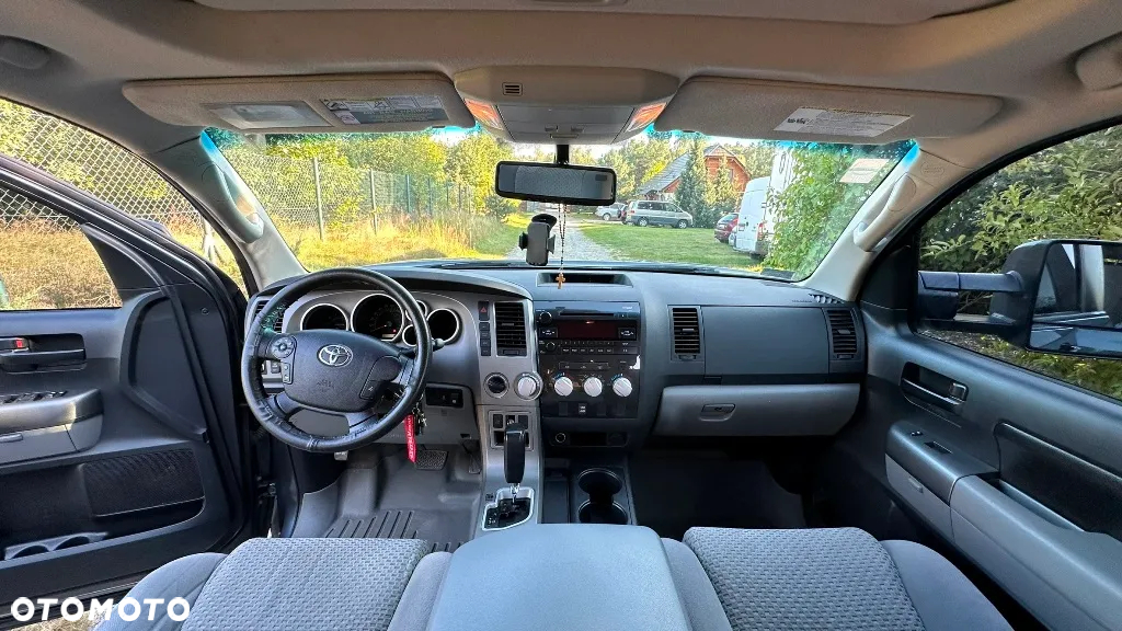 Toyota Tundra - 19