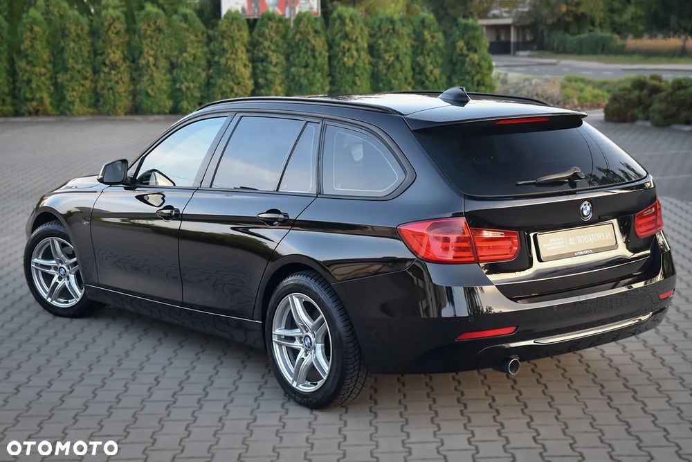 BMW Seria 3 318d Sport Line - 14