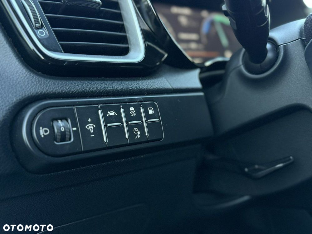 Kia Ceed 1.6 GDI PHEV Business Line DCT - 17