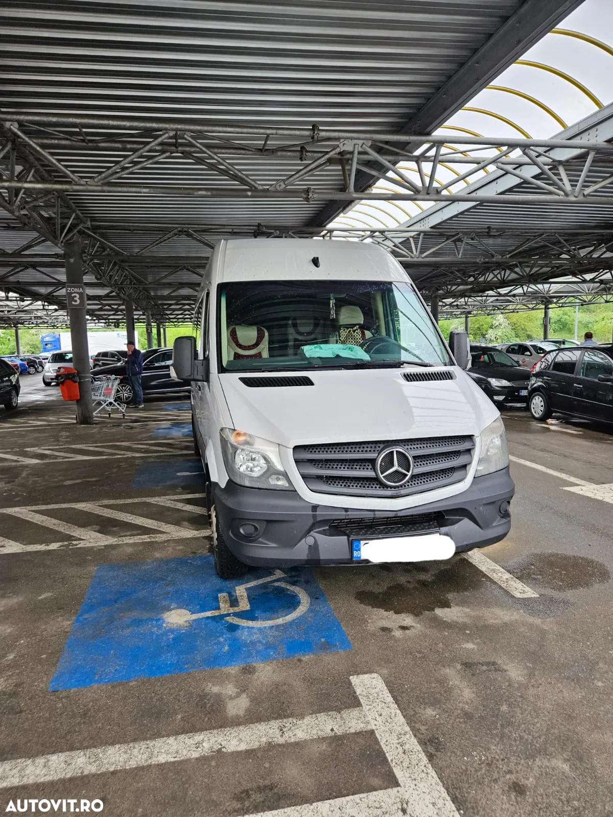 Mercedes-Benz Sprinter - 5