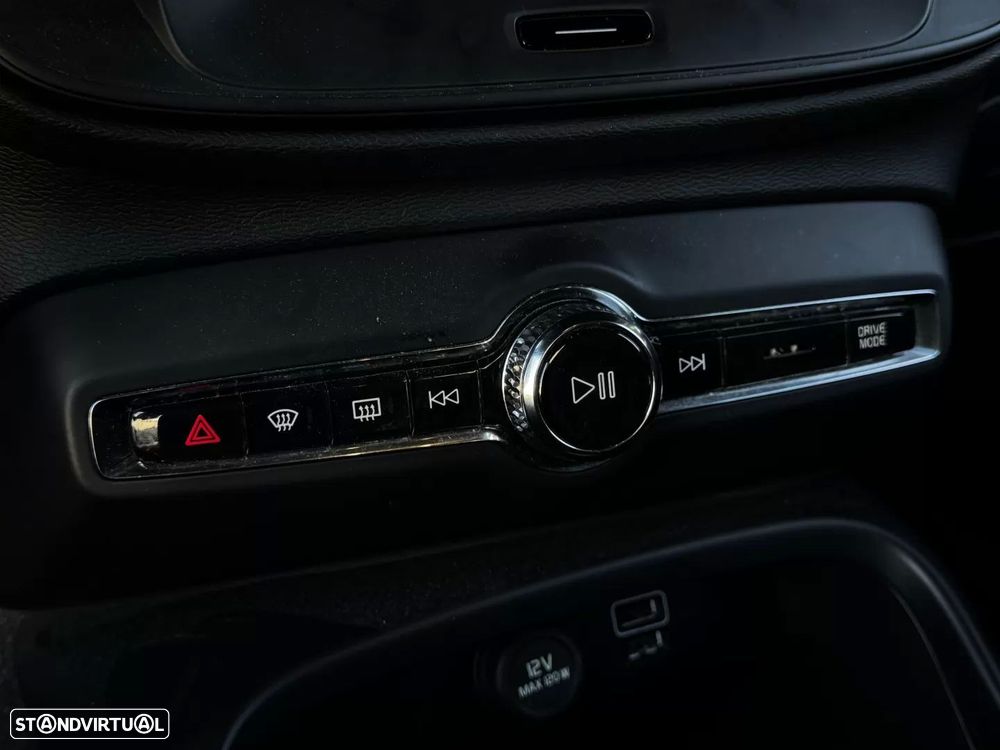 Volvo XC 40 1.5 T4 PHEV Essential - 21