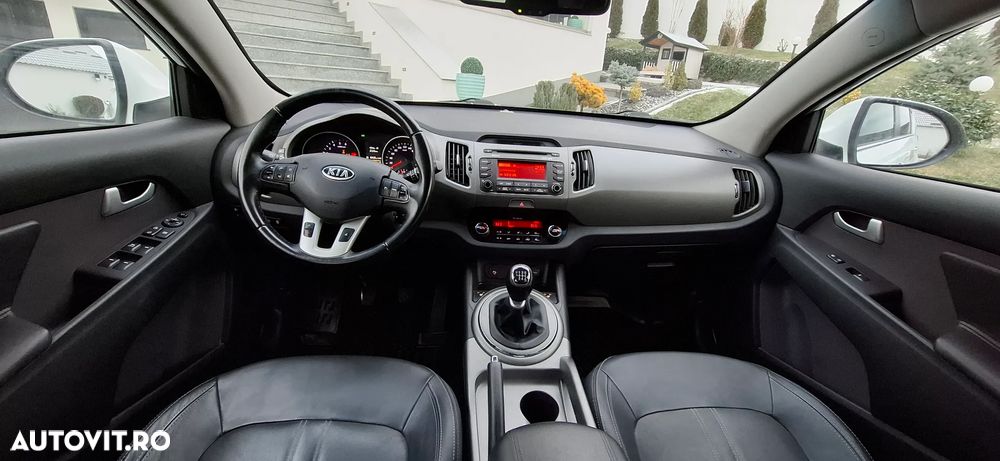 Kia Sportage 2,0 CRDI AWD Dream-Team Edition - 6