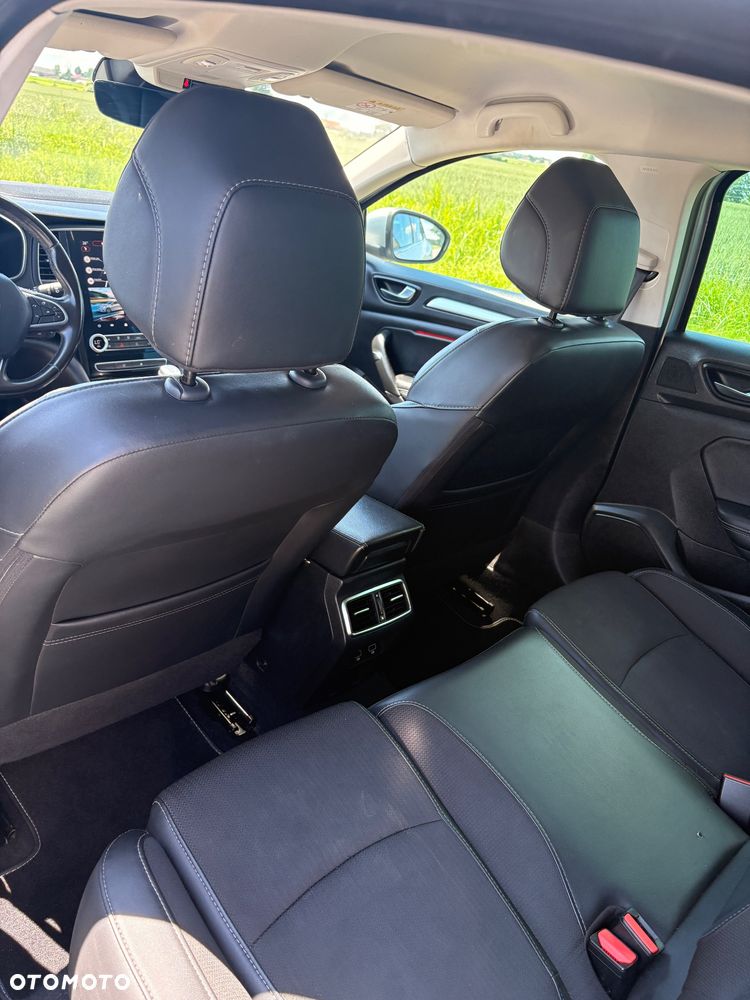 Renault Megane 1.5 Blue dCi Intens - 10