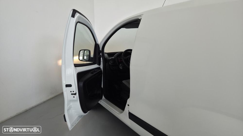 Fiat Fiorino 1.3 M-jet - 17