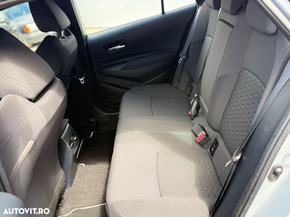 Toyota Corolla 1.8 HSD TS Dynamic - 17