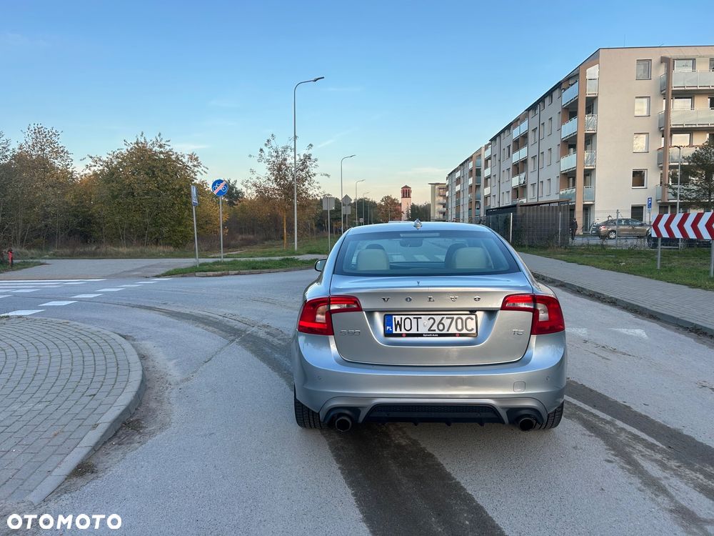 Volvo S60 T5 Drive-E R-Design Momentum - 8