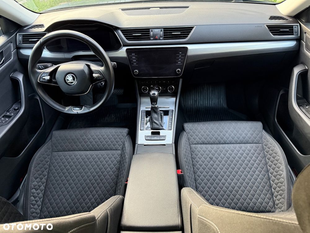 Skoda Superb 2.0 TSI Ambition DSG - 11