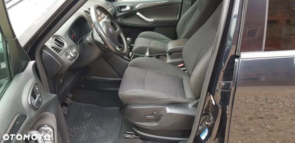 Ford S-Max - 9