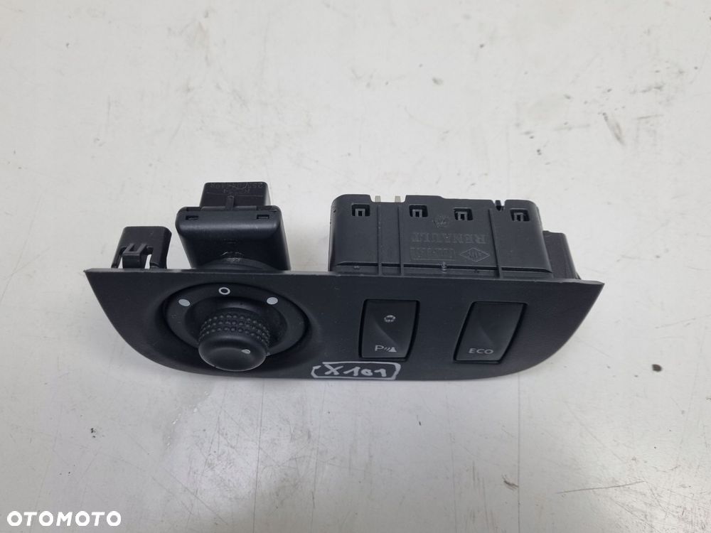 Dacia Sandero II 12-16r PANEL PRZEŁĄCZNIK ECO regulacja lusterek 684937116R - 2