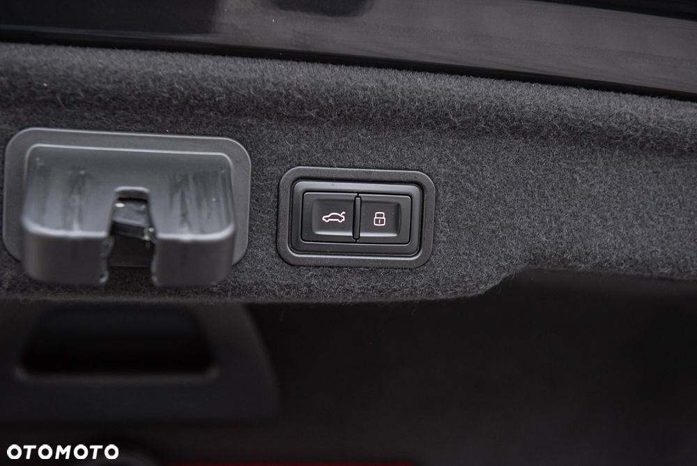 Audi A8 3.0 TDI DPF clean quattro tiptronic - 37
