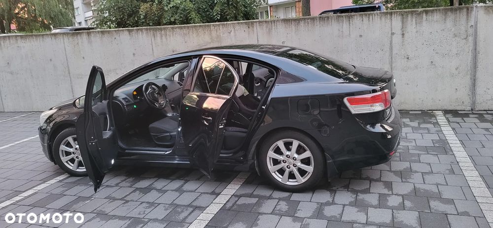 Toyota Avensis 1.8 Luna MS - 13