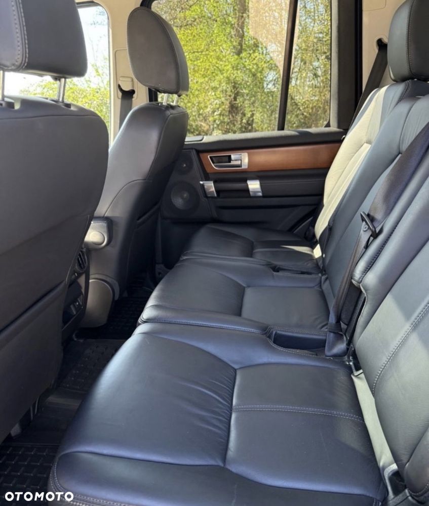 Land Rover Discovery 3.0D V6 HSE - 6