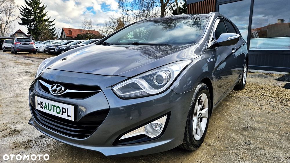 Hyundai i40 Kombi blue 1.6 Family+ - 27