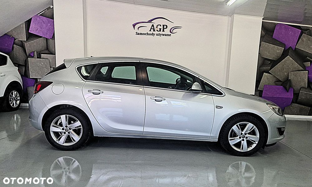 Opel Astra - 2