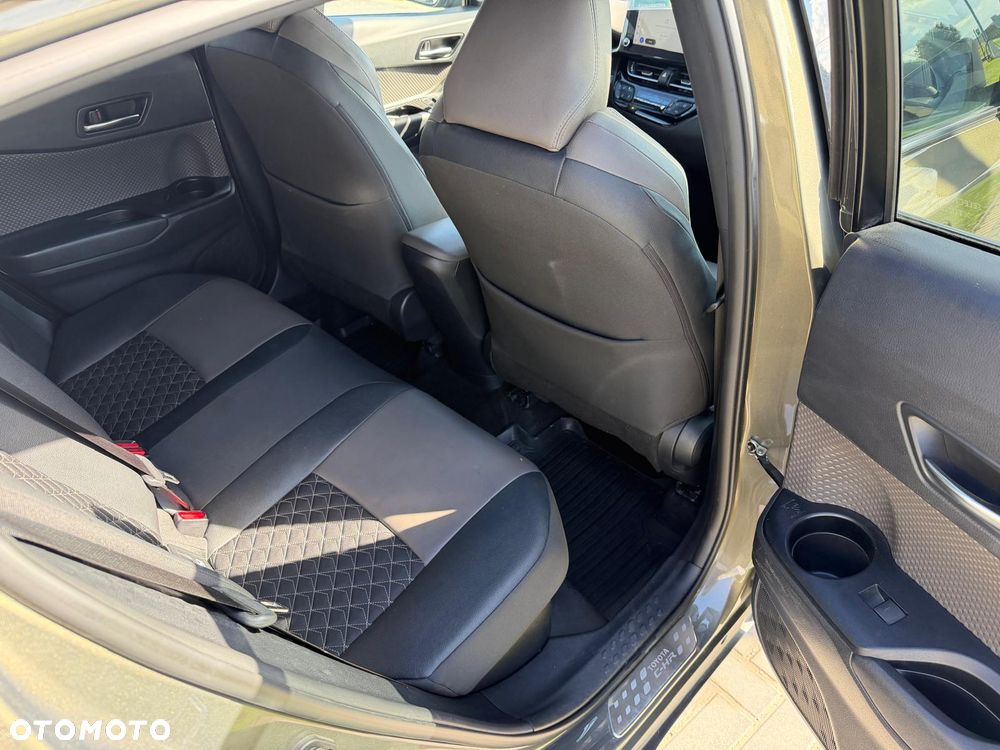 Toyota C-HR 1.8 Hybrid Executive - 32