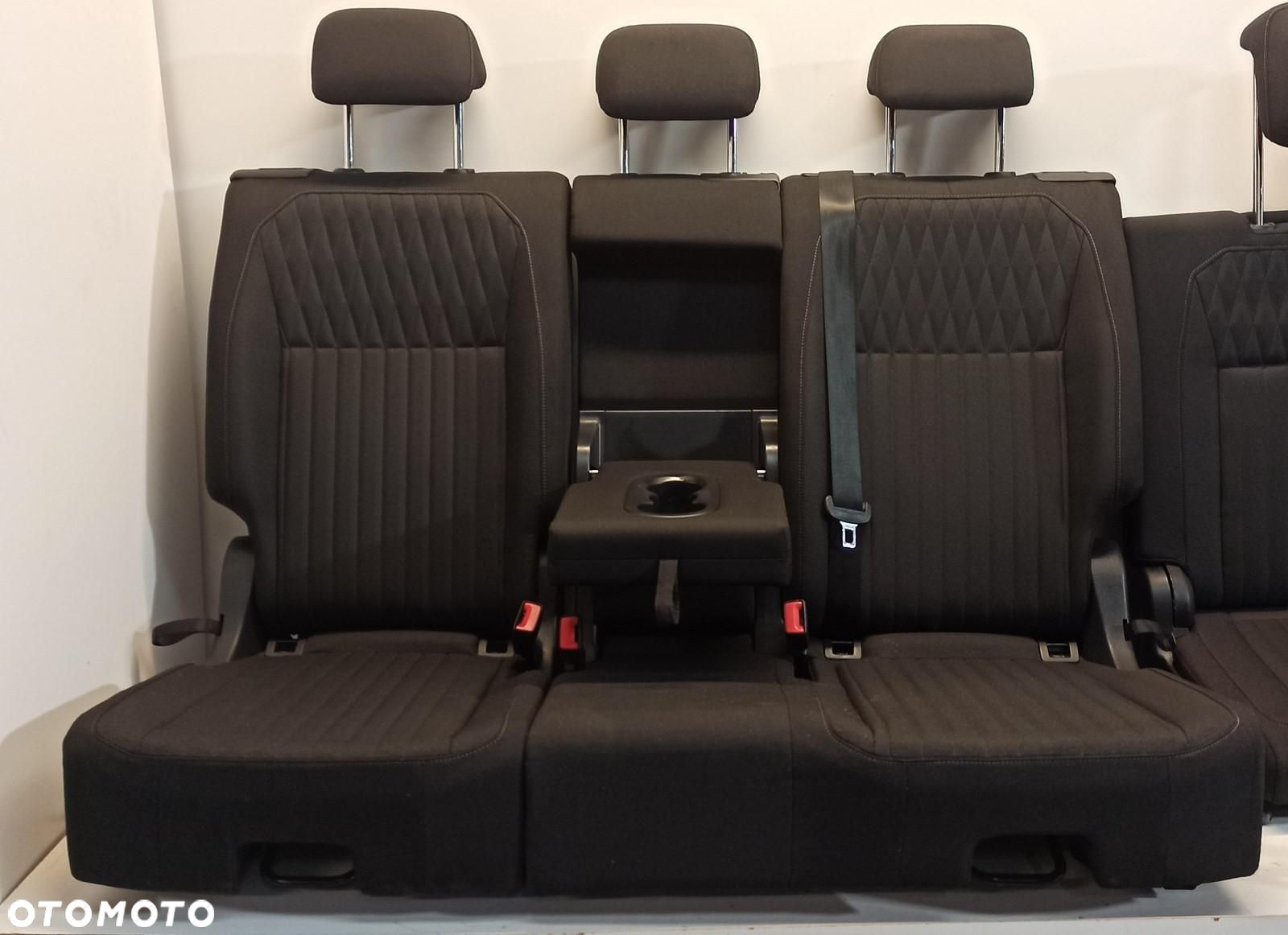 VW TIGUAN ALLSPACE FOTELE KANAPA 7 OSÓB - 4