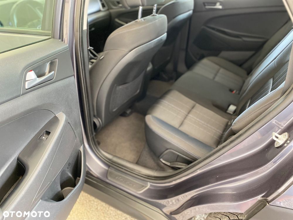 Hyundai Tucson 1.7 CRDI BlueDrive Comfort 2WD - 12