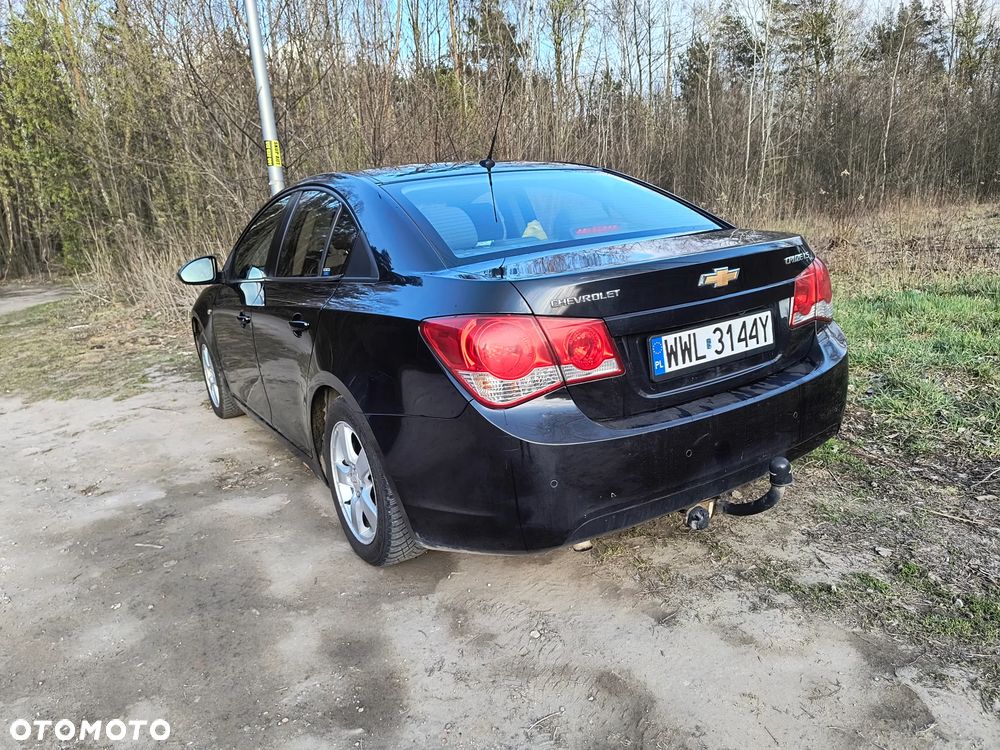 Chevrolet Cruze 1.8 LS - 17