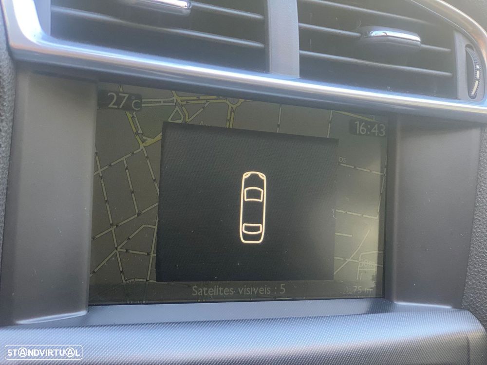 Citroën DS4 1.6 HDi So Chic - 17