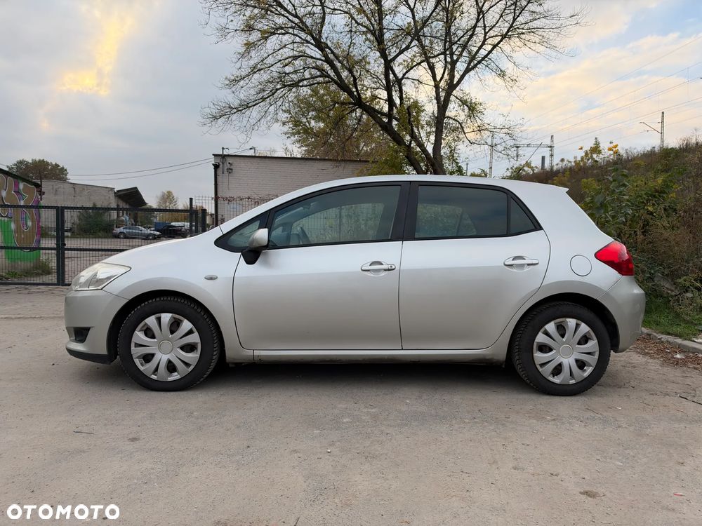 Toyota Auris 2008 photo 4