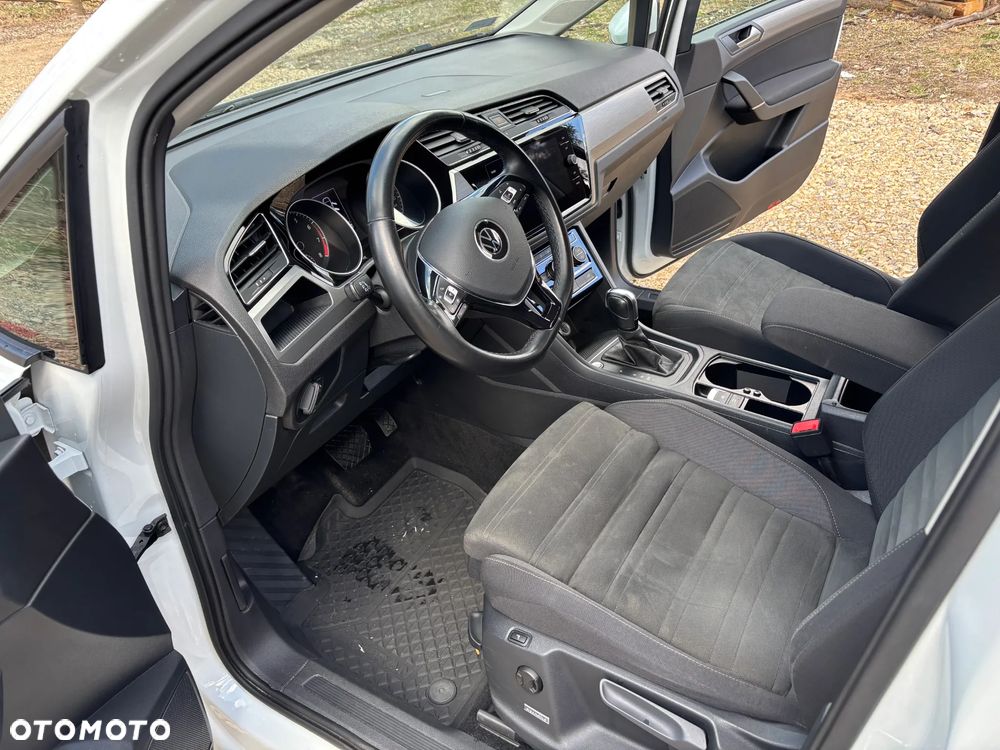 Volkswagen Touran 1.5 TSI EVO Comfortline DSG - 12