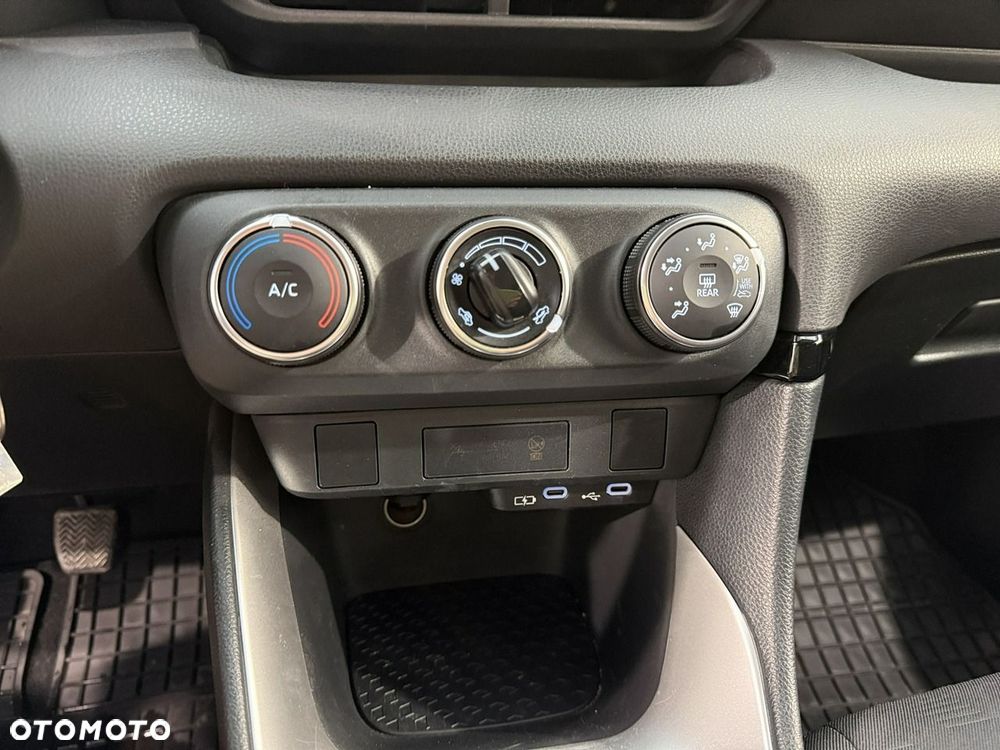Toyota Yaris 1.5 Comfort - 21