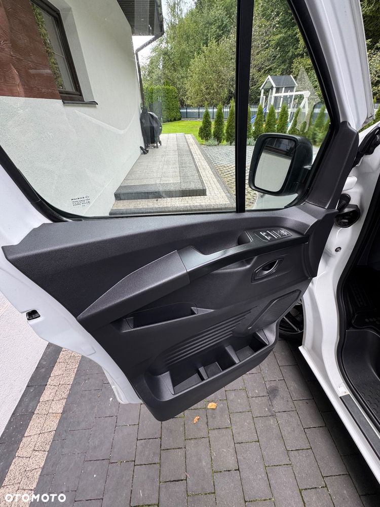 Renault Trafic 2.0 dCi Escapade - 14