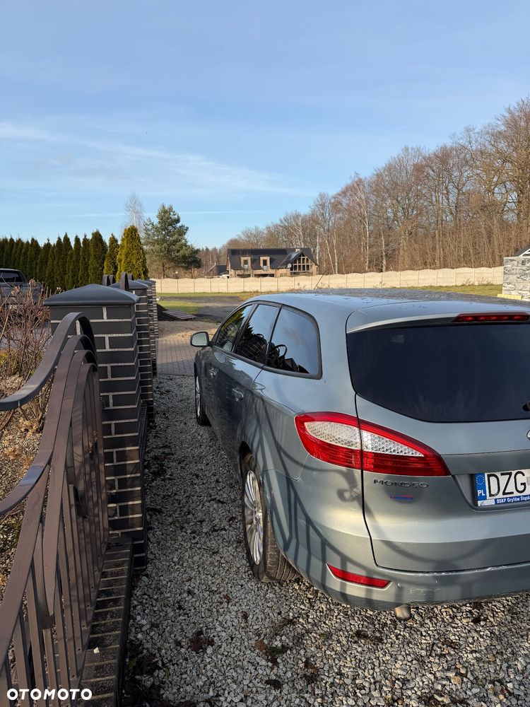 Ford Mondeo 2.0 TDCi Ghia - 4