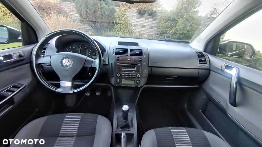 Volkswagen Polo 1.4 16V Comfortline - 13