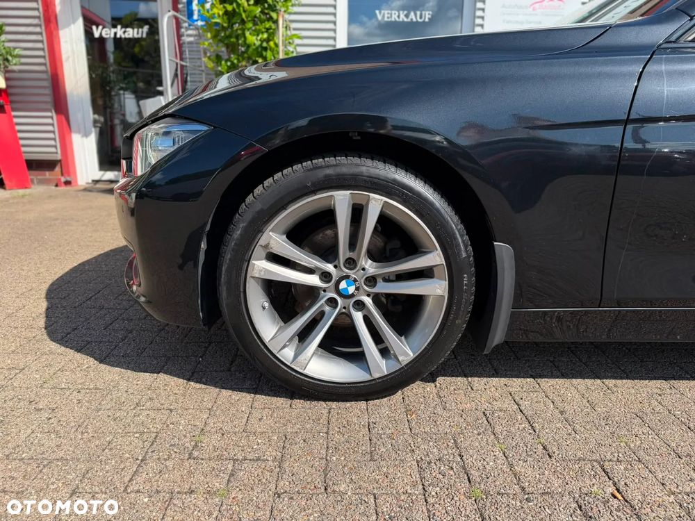 BMW Seria 3 318d Sport Line - 16