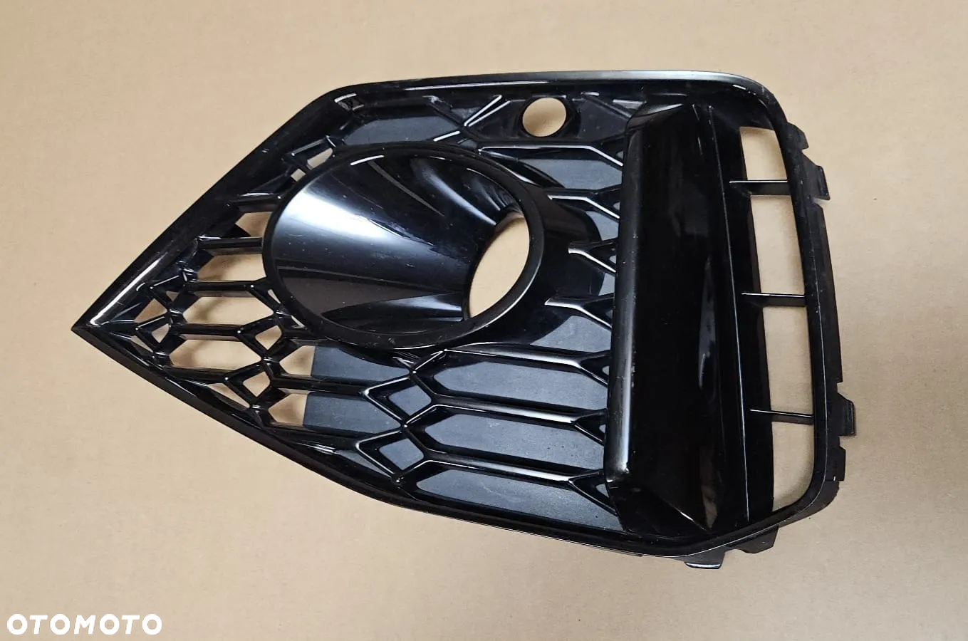 AUDI RS4 B9 8W0807681AS LIFT 2022- KRATKA ZDERZAKA LEWA 8W0807681AS - 3