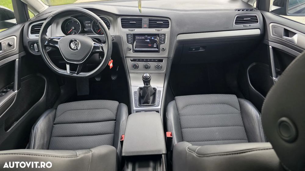 Volkswagen Golf 2.0 TDI Comfortline - 13