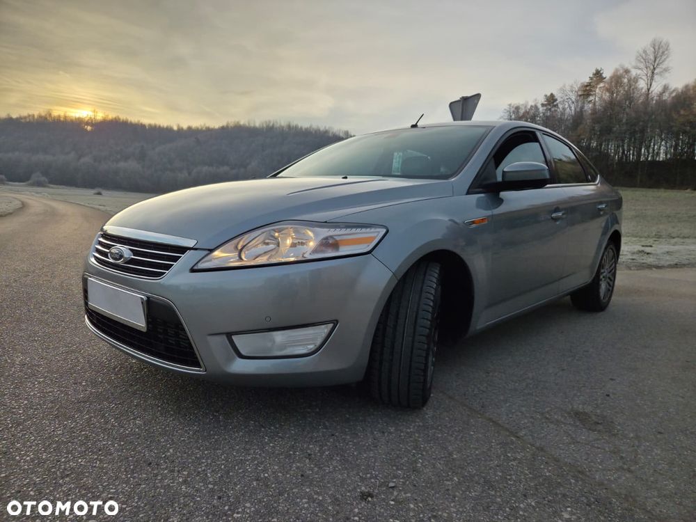 Ford Mondeo 1.8 TDCi Ghia - 11