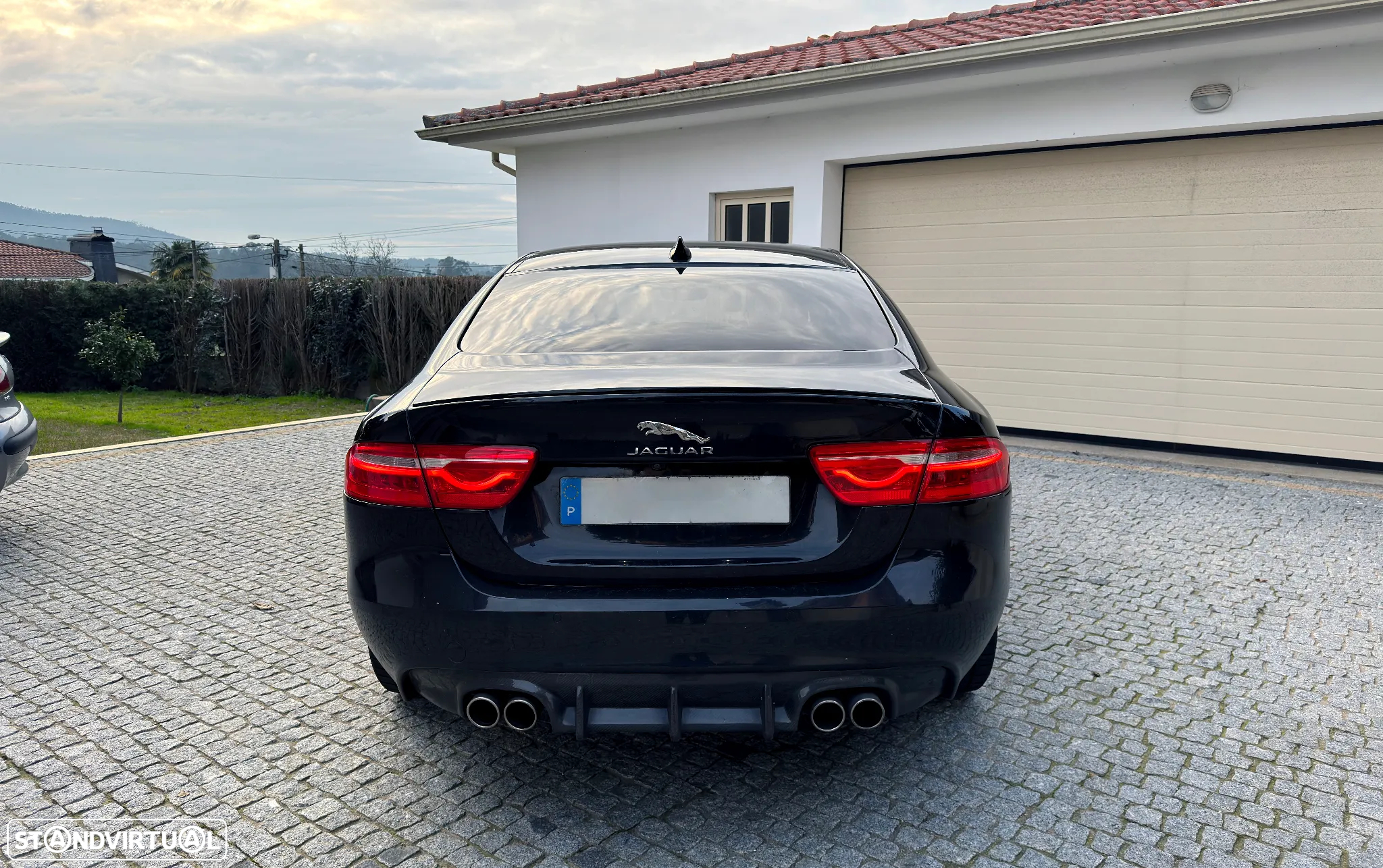 Jaguar XE 20d AWD Aut. R-Sport - 8