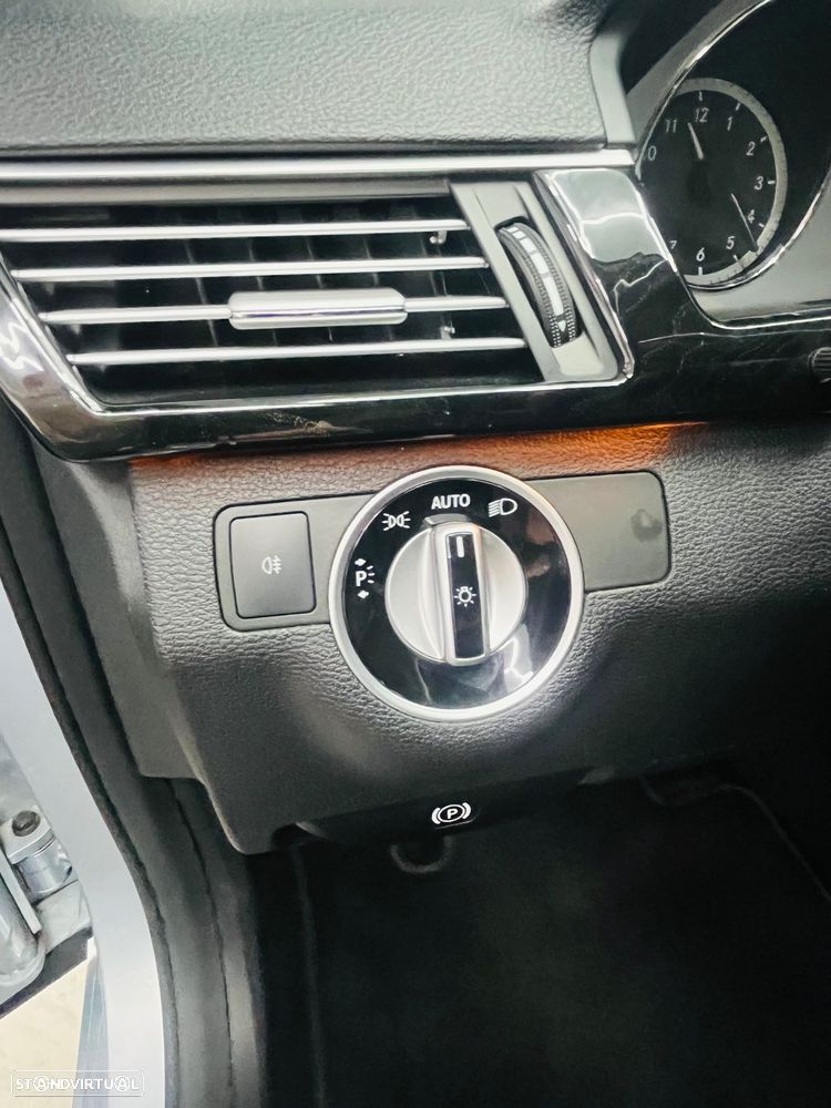 Mercedes-Benz E 300 Bluetec Hybrid Avantgarde - 49