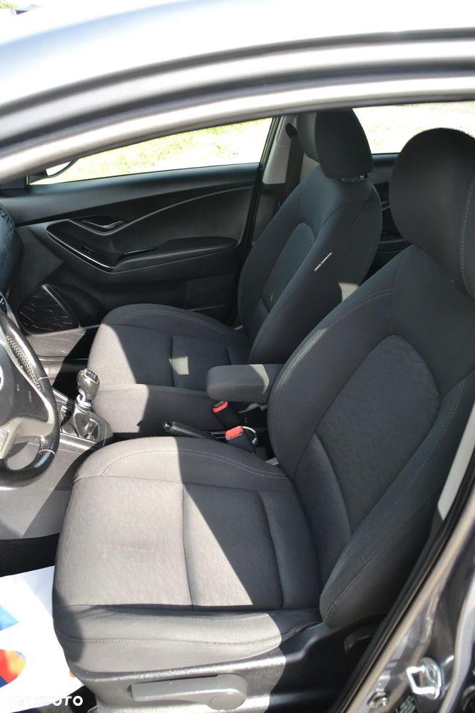 Hyundai ix20 1.6 blue Comfort - 27
