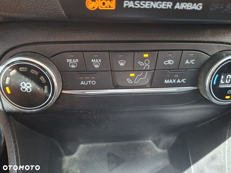 Ford Fiesta 1.0 EcoBoost S&S TITANIUM - 23