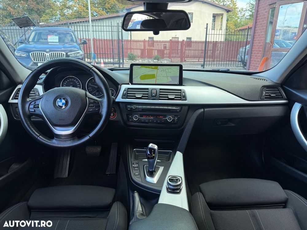 BMW 3 Series 2012 photo 5