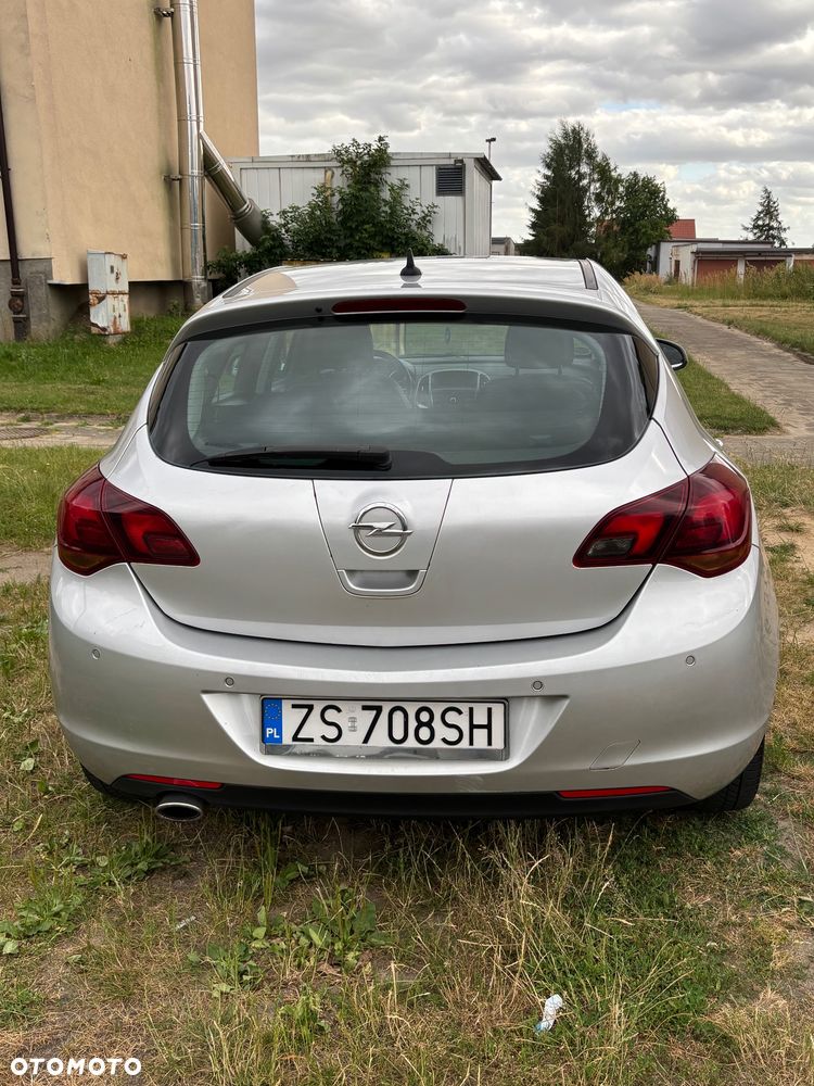 Opel Astra - 2