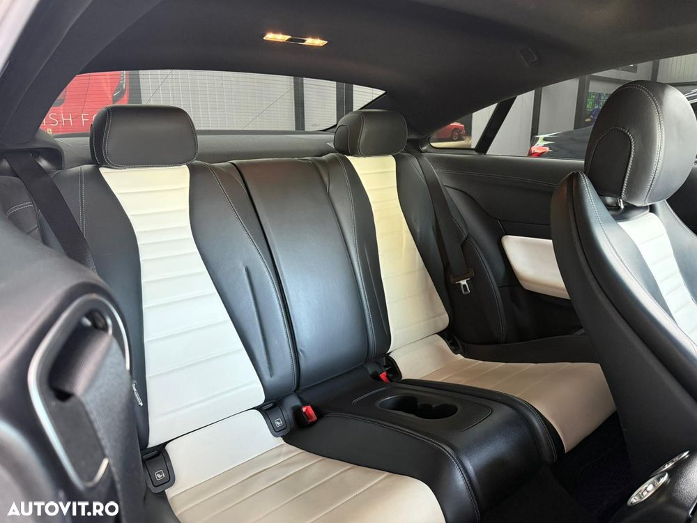 Mercedes-Benz E 400 4Matic 9G-TRONIC AMG Line - 25