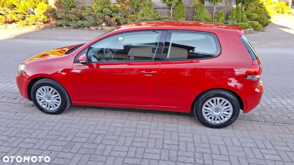 Volkswagen Golf - 6